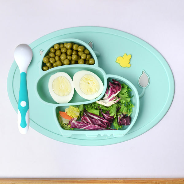 Assiette bébé silicone avec légumes et oeufs