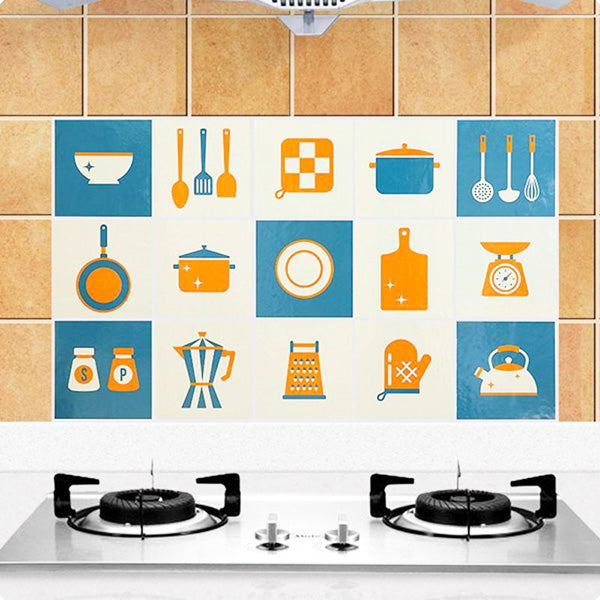 Crédence adhésive pour décorer le mur de la cuisine (design ustensiles cuisine)