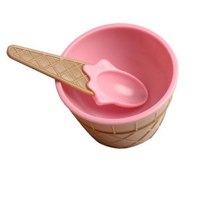 Pot à glace rose avec sa cuillère en plastique