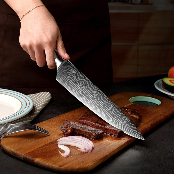 Couteau de cuisine, découpe précise des fruits et légumes